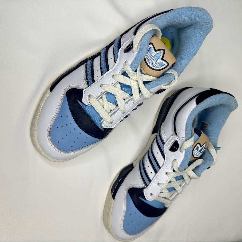 Adidas Men’s Rivalry Low 86 Tar Heels UNC Blue /White FZ6334 Size 5 - Picture 1 of 10